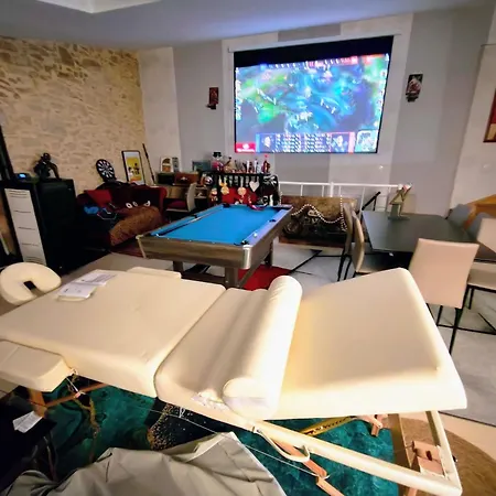 Orchidée Love&kinky Bed & Breakfast Lespignan