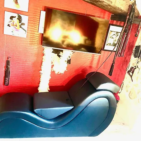 Bed & Breakfast Orchidée Love&kinky Lespignan